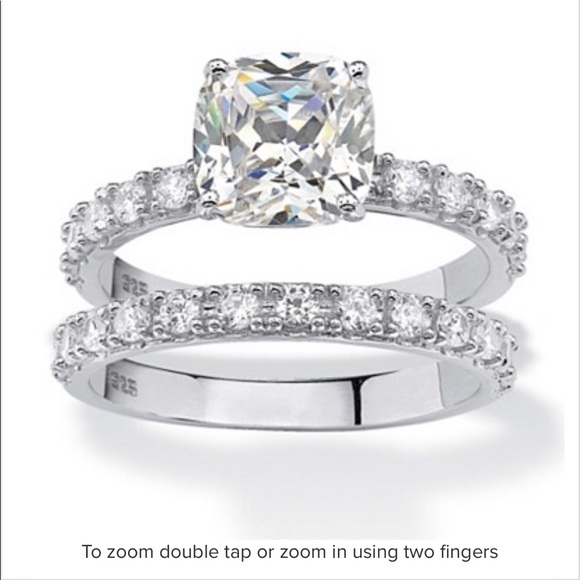 Cubic Zirconia Cushion Cut Ring - Picture 3 of 4